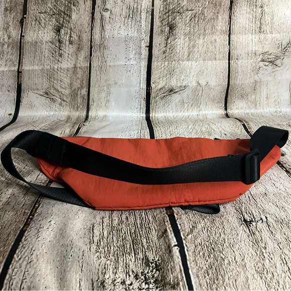 Lululemon Canyon Orange Belt Bag - Picture 12 of 12